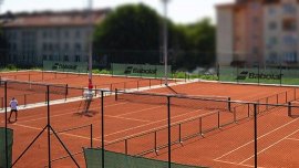 Тръгна петиция против отдаването на кортовете в "Чайка" на частни клубове
