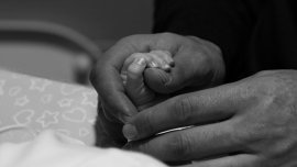 До дни ще се родят първите бебета, създадени с помощта на изкуствен интелект 