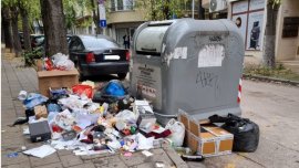 Защо в някои части на варна сметосъбирането е нарушено? 