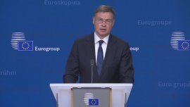 Комисар Домбровскис поздрави България, че става 21-вият член на еврозоната