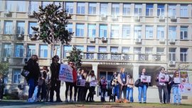 Във Варна: Протестираха срещу насилието над животните