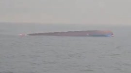 Български моряци спасиха деветима души от потъващия кораб край Констанца