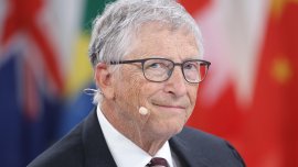 Бил Гейтс зове: Забранете телефоните за децата 