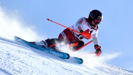 Алберт Попов влезе в топ 10 на слалома в Гургл