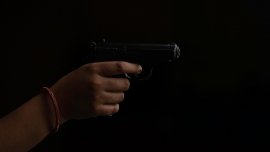 Русенец заплаши младеж от Варна с пистолет и го обра