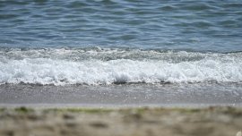 Проверяват морската вода по Черноморието след атаката срещу контейнеровоз