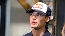 Никола Цолов седм​​​​​​​и в първата си квалификация във Формула 2