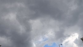 Слънчево време в част от страната днес, на места ще има валежи