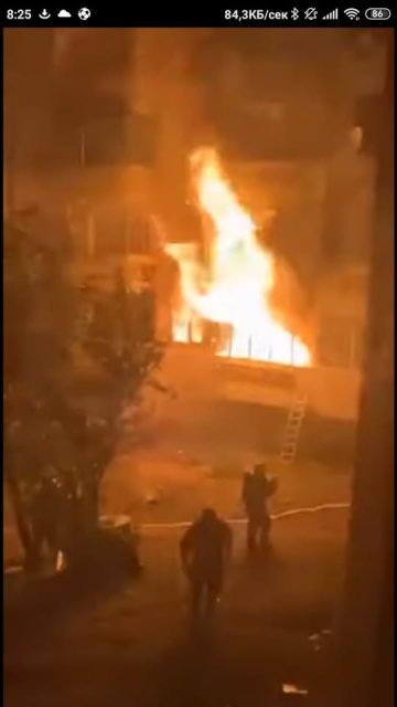 4 екипа пожарникари са се борили с пламъците във "Владиславово"