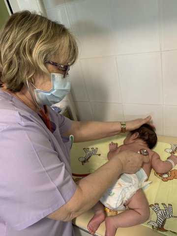 Мобилни екипи от медицински специалисти ще консултират бебета и деца в домовете им във Варна