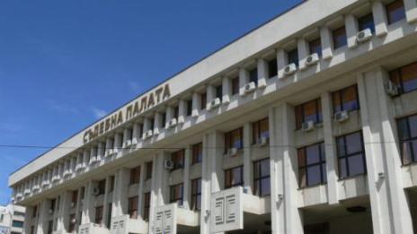 Дрогиран тийнейджър от Морската гимназия побърка полицаи
