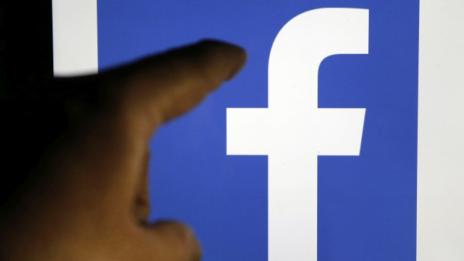 Лектор, бивш СИК-акаджия, съди журналист заради Facebook