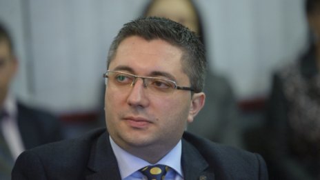 Министър Нанков ще инспектира големите ремонти във Варна днес