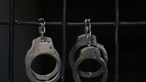 Хванаха пожарникар да продава дрога в Хасково