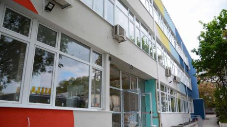 Гимназията по туризъм във Варна с нов облик