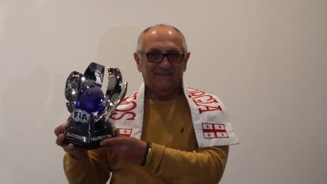 Давидоне показа най-ценният трофей от европейския рали шампионат