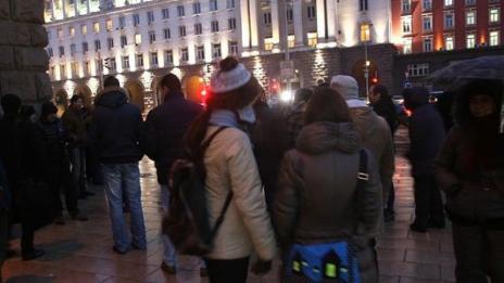 Протестиращи поискаха Веселин Вучков да остане министър