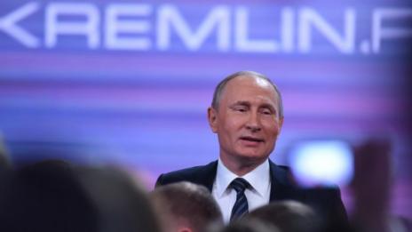 Путин горд с дъщерите си