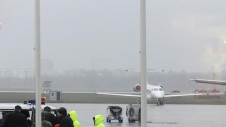 Пътнически самолет се разби при кацане в Ростов
