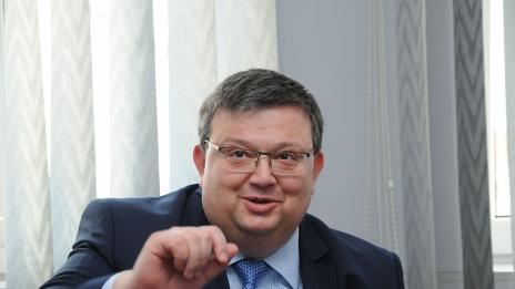 Сотир Цацаров: прокуратурата не бива да се изтиква в лоното на политическите партии