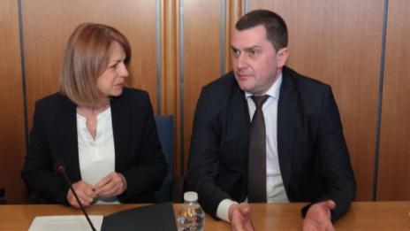 Фандъкова: Язовирите за София са пълни, има вода за години напред