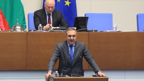 Гуцанов скочи на Денков: В какво състояние оставяте българската енергетика?