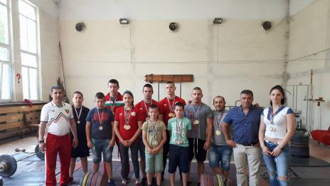 „Титан“ с пет титли от Държавното първенство