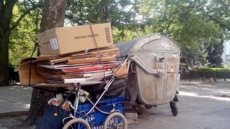 Разделното събиране – препитание за бездомните