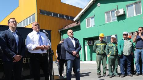 Бойко Борисов откри нов цех и 200 работни места в село Карапелит