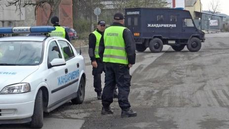 Спецакция на полицията блокира Севлиево