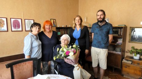 Варненката Мария Долнева рецитира "Хаджи Димитър" за 100-годишнината си