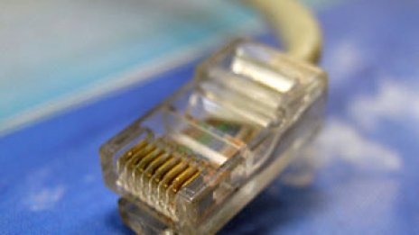 Крадец спря интернета на редица варненци