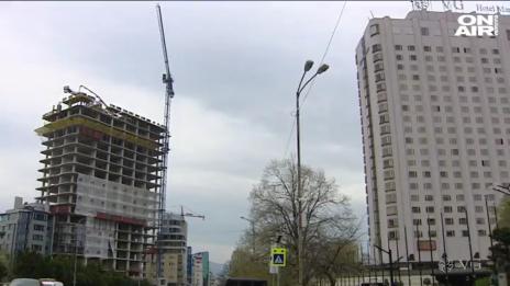 ДНСК спира строителството на "Златен век" въпреки протеста