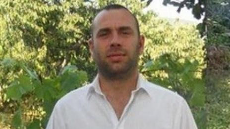 Полицаят, убил лекар на о. Крит – обвинен в побой над треньор