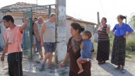 Ромки продължават да търгуват с бебетата си в Гърция