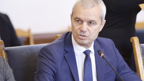 Костадинов за Лагард: Знаете ли, че е осъдена за корупция в особено големи размери? 