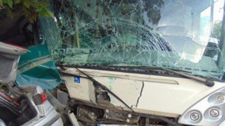 Експерти настояват във всички автобуси да има предпазни колани