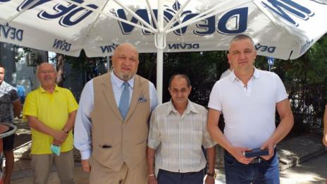 И Кралев награди големия Ивайло Маринов за годишнината му