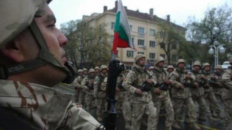 Български военни се завърнаха след успешно участие в мисията на НАТО в Афганистан