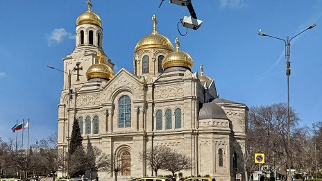 Частица от Честния пояс на Пресвета Богородица пристига във Варна