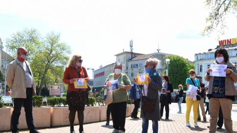 Мълчалив протест срещу убийците на пътя се проведе във Варна(Снимки)