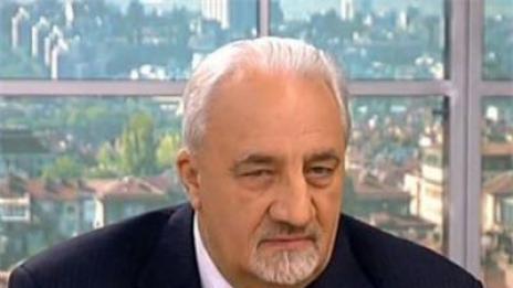 Муравей Радев: Мая Манолова да се научи да изважда