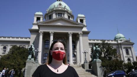 Кафенета и ресторанти в Сърбия отварят на 4 май