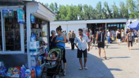Денонощни проверки на пазара в Димитровград започна НАП