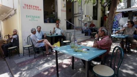 Гръцки вестник: Картината у нас по-отчайваща от България  