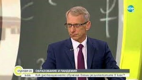 Денков няма да боде задължително учителите