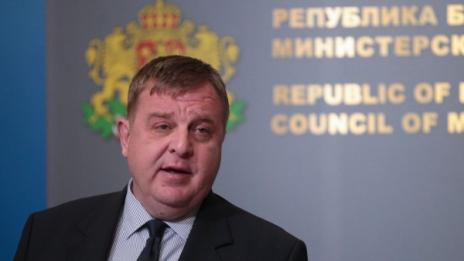 След Сотиря: Каракачанов пак иска Концепцията за ромите  
