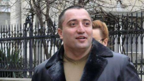 Вдигат на крака Митьо Очите сред 5-звезден лукс
