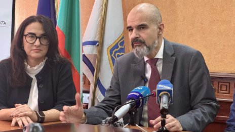 Зам. кметът на Варна Павел Попов отговори на Иван Портних по казуса с математическата гимназия