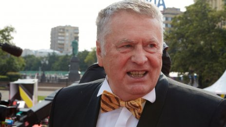 Ваксиниран осем пъти, все с руските – Жириновски в болница с тежък ковид